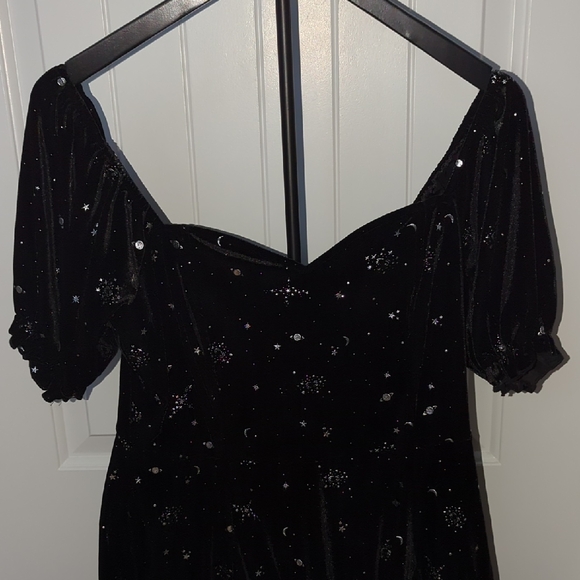 Disturbia Veniri Mini Dress - Picture 1 of 4